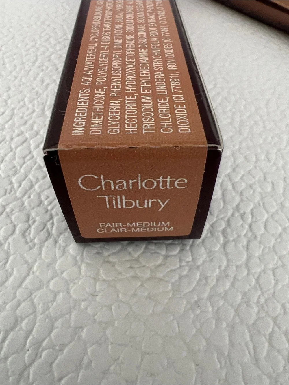 Charlotte Tilbury Hollywood Easy Contour Wand in Fair-Medium